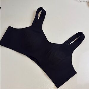 Knix Black Seamless Supportive Bra Size 5